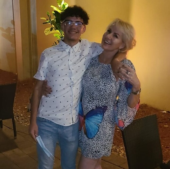 mflores4